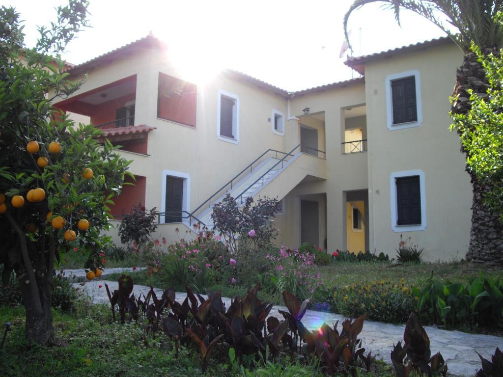 Magda Hotel Apartments Epidaurus Exterior foto
